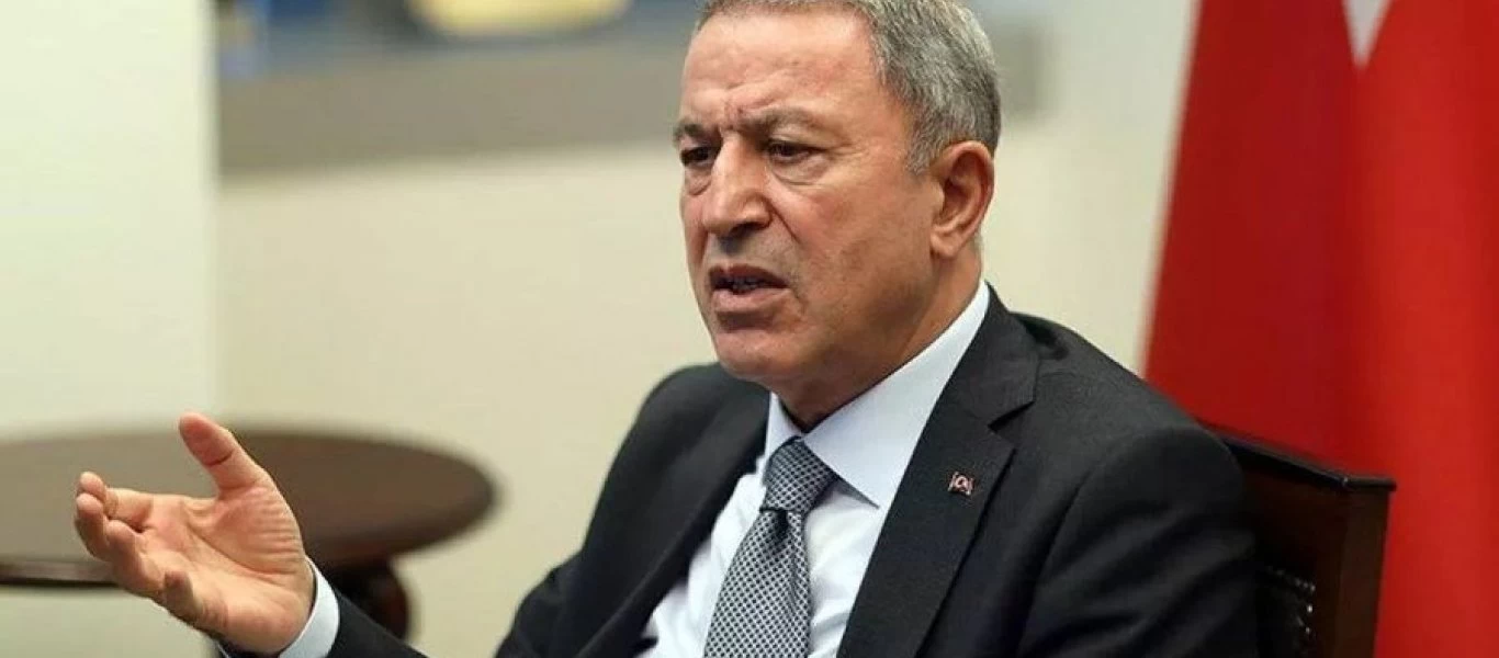 Ο Τούρκος υπουργός Άμυνας Χουλουσί Ακάρ διασπείρει ψευδείς ειδήσεις για τον Χ.Χαφτάρ